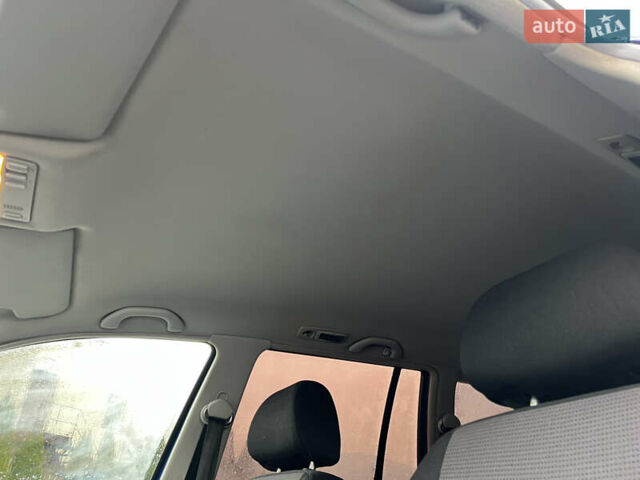 Синій Фольксваген Гольф, об'ємом двигуна 1.6 л та пробігом 248 тис. км за 4790 $, фото 18 на Automoto.ua