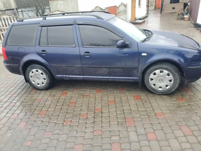 Синий Фольксваген Гольф, объемом двигателя 1.9 л и пробегом 380 тыс. км за 4000 $, фото 1 на Automoto.ua