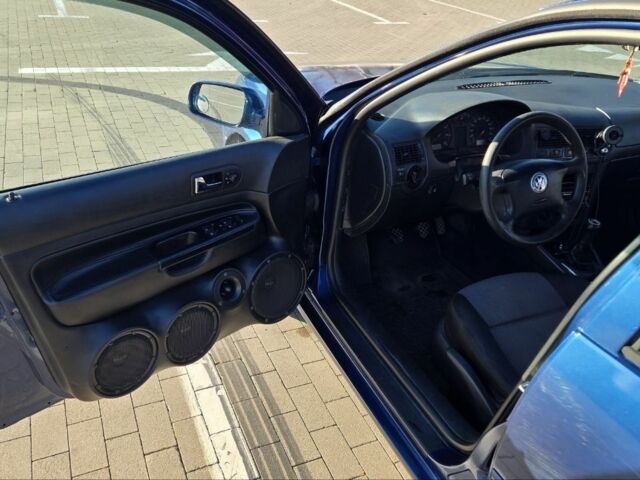 Синий Фольксваген Гольф, объемом двигателя 1.4 л и пробегом 416 тыс. км за 5300 $, фото 7 на Automoto.ua