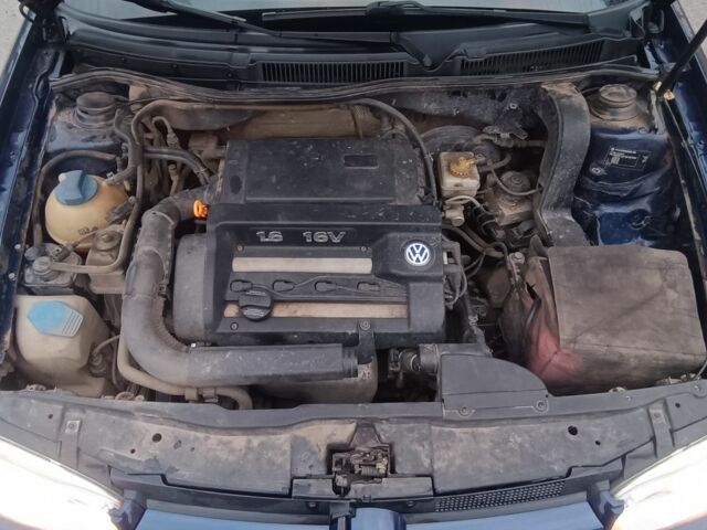 Фольксваген Гольф 2000 у Вінниці на Automoto.ua Синій Фольксваген Гольф, об'ємом двигуна 1.6 л та пробігом 260 тис. км за 3350 $, фото 12 на Automoto.ua