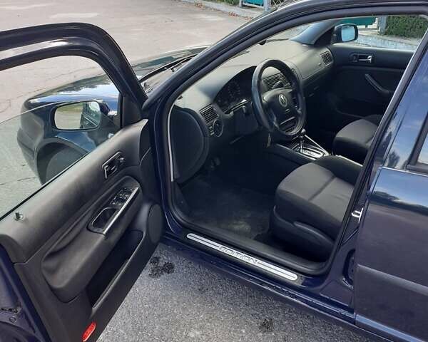 Синій Фольксваген Гольф, об'ємом двигуна 1.6 л та пробігом 170 тис. км за 4500 $, фото 5 на Automoto.ua