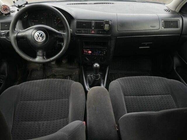 Синий Фольксваген Гольф, объемом двигателя 0 л и пробегом 220 тыс. км за 2150 $, фото 4 на Automoto.ua