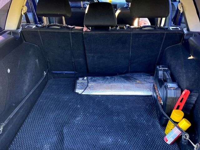 Фольксваген Гольф 2000 в Виннице на Automoto.ua Синий Фольксваген Гольф, объемом двигателя 1.6 л и пробегом 350 тыс. км за 4999 $, фото 10 на Automoto.ua