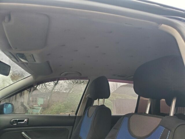 Синий Фольксваген Гольф, объемом двигателя 1.9 л и пробегом 380 тыс. км за 4000 $, фото 5 на Automoto.ua