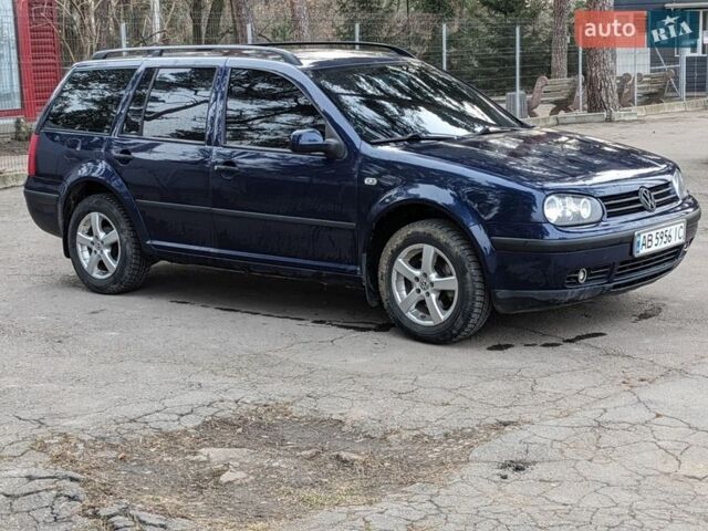 Синий Фольксваген Гольф, объемом двигателя 1.39 л и пробегом 220 тыс. км за 3450 $, фото 9 на Automoto.ua