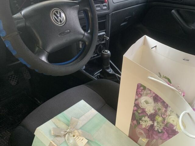 Синій Фольксваген Гольф, об'ємом двигуна 1.6 л та пробігом 370 тис. км за 3200 $, фото 2 на Automoto.ua