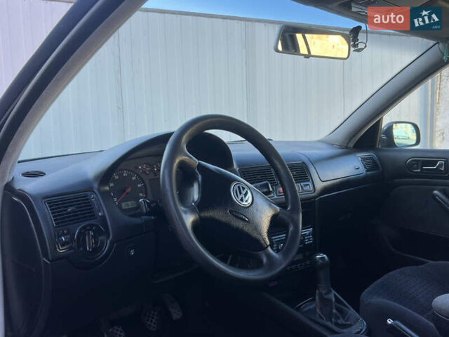 Синій Фольксваген Гольф, об'ємом двигуна 2 л та пробігом 401 тис. км за 2700 $, фото 16 на Automoto.ua