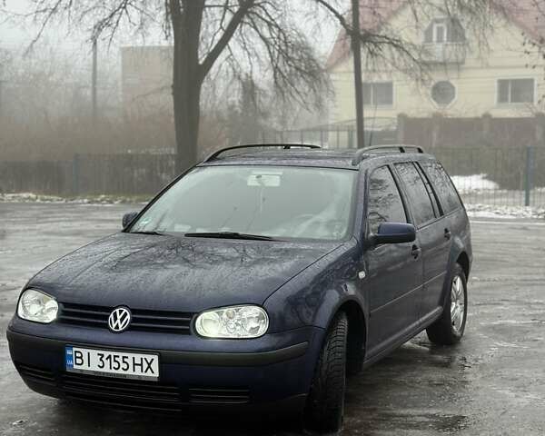 Синий Фольксваген Гольф, объемом двигателя 1.6 л и пробегом 218 тыс. км за 4200 $, фото 2 на Automoto.ua