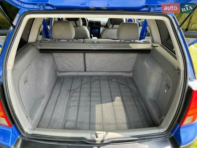 Синий Фольксваген Гольф, объемом двигателя 1.39 л и пробегом 355 тыс. км за 3300 $, фото 16 на Automoto.ua