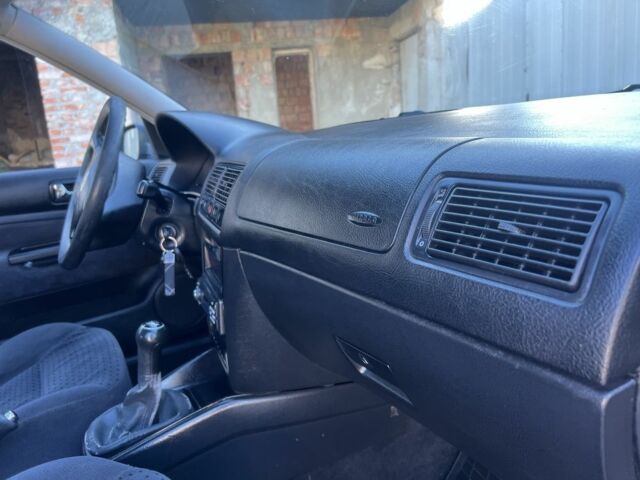 Синій Фольксваген Гольф, об'ємом двигуна 2 л та пробігом 300 тис. км за 2700 $, фото 22 на Automoto.ua