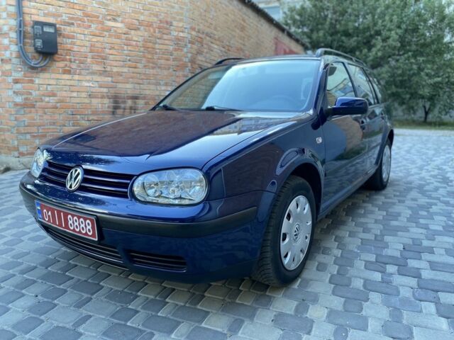 Синий Фольксваген Гольф, объемом двигателя 1.6 л и пробегом 211 тыс. км за 4550 $, фото 2 на Automoto.ua