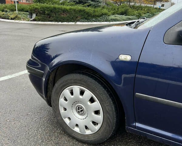 Синий Фольксваген Гольф, объемом двигателя 1.6 л и пробегом 275 тыс. км за 4200 $, фото 9 на Automoto.ua