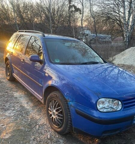 Синий Фольксваген Гольф, объемом двигателя 1.6 л и пробегом 260 тыс. км за 2800 $, фото 3 на Automoto.ua