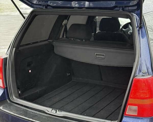 Синий Фольксваген Гольф, объемом двигателя 1.6 л и пробегом 218 тыс. км за 4200 $, фото 21 на Automoto.ua