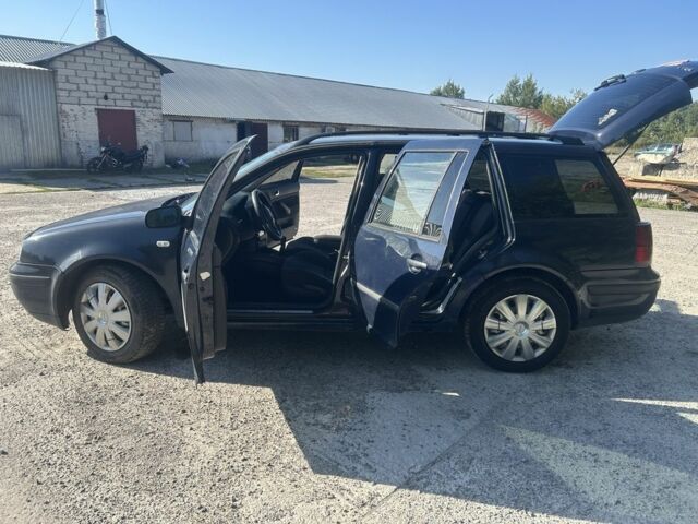 Синий Фольксваген Гольф, объемом двигателя 1.9 л и пробегом 400 тыс. км за 2900 $, фото 5 на Automoto.ua