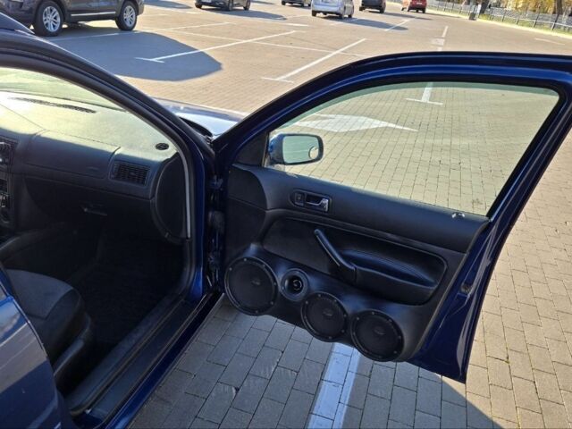 Синий Фольксваген Гольф, объемом двигателя 1.4 л и пробегом 416 тыс. км за 5300 $, фото 5 на Automoto.ua