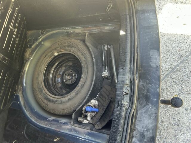 Синий Фольксваген Гольф, объемом двигателя 1.9 л и пробегом 400 тыс. км за 2900 $, фото 7 на Automoto.ua