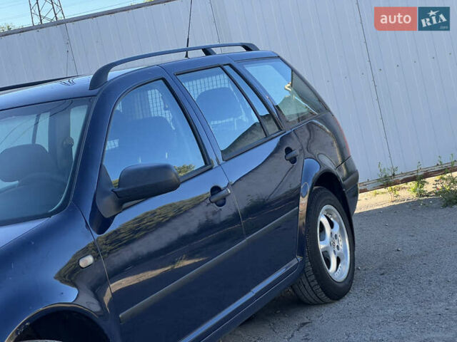 Синій Фольксваген Гольф, об'ємом двигуна 2 л та пробігом 401 тис. км за 2700 $, фото 6 на Automoto.ua