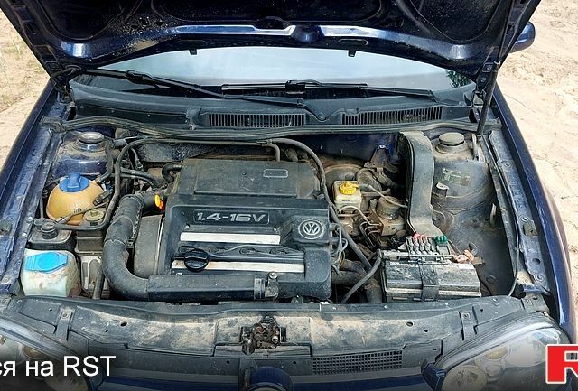 Синій Фольксваген Гольф, об'ємом двигуна 1.4 л та пробігом 280 тис. км за 3350 $, фото 3 на Automoto.ua