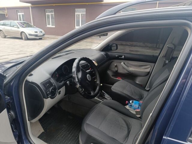 Синій Фольксваген Гольф, об'ємом двигуна 1.6 л та пробігом 196 тис. км за 4200 $, фото 7 на Automoto.ua