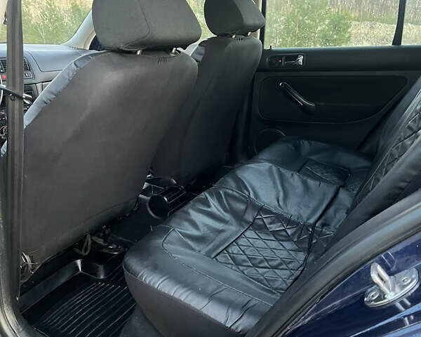 Синій Фольксваген Гольф, об'ємом двигуна 1.6 л та пробігом 240 тис. км за 3500 $, фото 8 на Automoto.ua