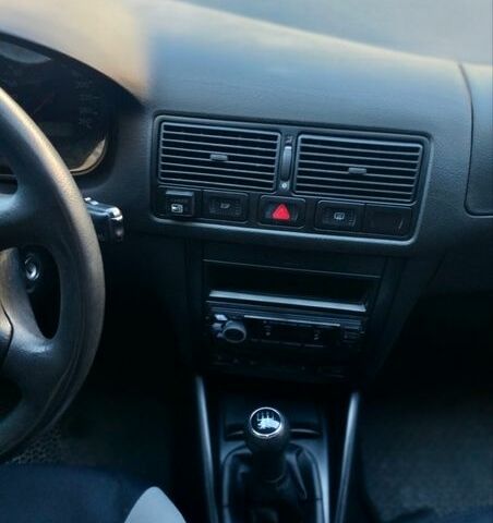 Синий Фольксваген Гольф, объемом двигателя 1.98 л и пробегом 261 тыс. км за 4300 $, фото 15 на Automoto.ua