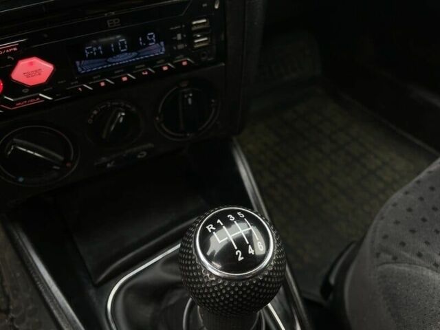 Синий Фольксваген Гольф, объемом двигателя 0 л и пробегом 220 тыс. км за 2150 $, фото 6 на Automoto.ua