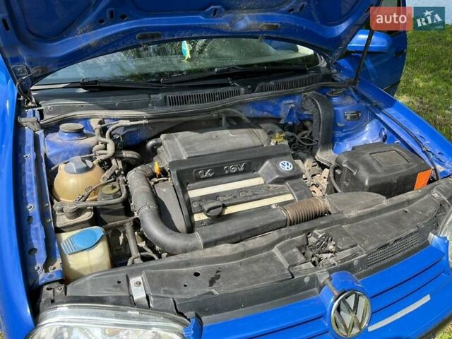 Синий Фольксваген Гольф, объемом двигателя 1.39 л и пробегом 355 тыс. км за 3300 $, фото 24 на Automoto.ua