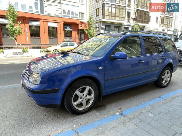 Синій Фольксваген Гольф, об'ємом двигуна 1.39 л та пробігом 245 тис. км за 4500 $, фото 1 на Automoto.ua