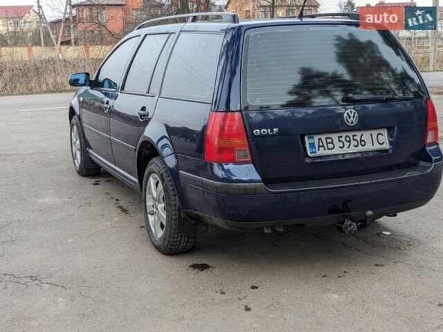 Синий Фольксваген Гольф, объемом двигателя 1.39 л и пробегом 220 тыс. км за 3450 $, фото 1 на Automoto.ua
