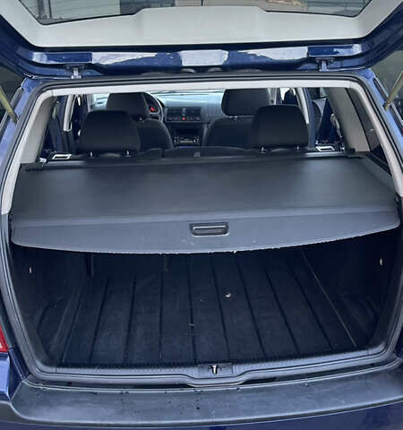 Синій Фольксваген Гольф, об'ємом двигуна 1.6 л та пробігом 260 тис. км за 3500 $, фото 11 на Automoto.ua