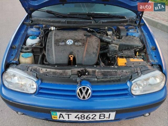 Синий Фольксваген Гольф, объемом двигателя 1.6 л и пробегом 280 тыс. км за 2950 $, фото 16 на Automoto.ua