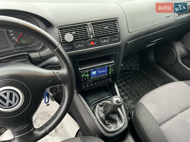 Синій Фольксваген Гольф, об'ємом двигуна 1.6 л та пробігом 248 тис. км за 4790 $, фото 14 на Automoto.ua