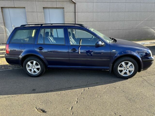 Синій Фольксваген Гольф, об'ємом двигуна 1.9 л та пробігом 320 тис. км за 3150 $, фото 1 на Automoto.ua