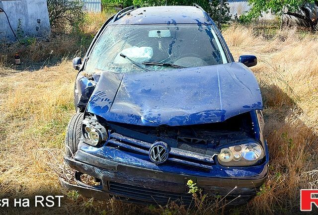 Синій Фольксваген Гольф, об'ємом двигуна 1.4 л та пробігом 280 тис. км за 1200 $, фото 3 на Automoto.ua
