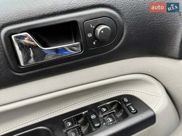 Синий Фольксваген Гольф, объемом двигателя 1.4 л и пробегом 236 тыс. км за 3900 $, фото 32 на Automoto.ua