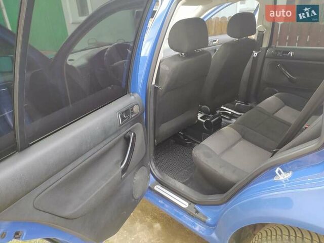 Синій Фольксваген Гольф, об'ємом двигуна 1.6 л та пробігом 270 тис. км за 3750 $, фото 17 на Automoto.ua