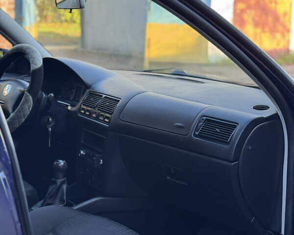 Синій Фольксваген Гольф, об'ємом двигуна 1.4 л та пробігом 404 тис. км за 3250 $, фото 43 на Automoto.ua