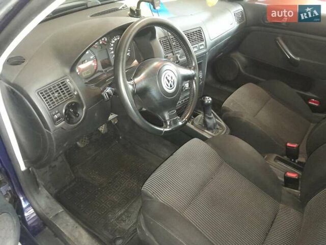 Синій Фольксваген Гольф, об'ємом двигуна 1.98 л та пробігом 316 тис. км за 4000 $, фото 6 на Automoto.ua