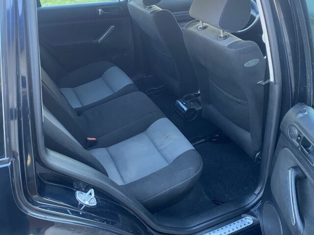 Синий Фольксваген Гольф, объемом двигателя 1.6 л и пробегом 205 тыс. км за 2400 $, фото 18 на Automoto.ua