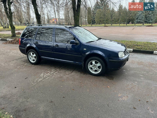 Синий Фольксваген Гольф, объемом двигателя 1.9 л и пробегом 352 тыс. км за 4099 $, фото 8 на Automoto.ua