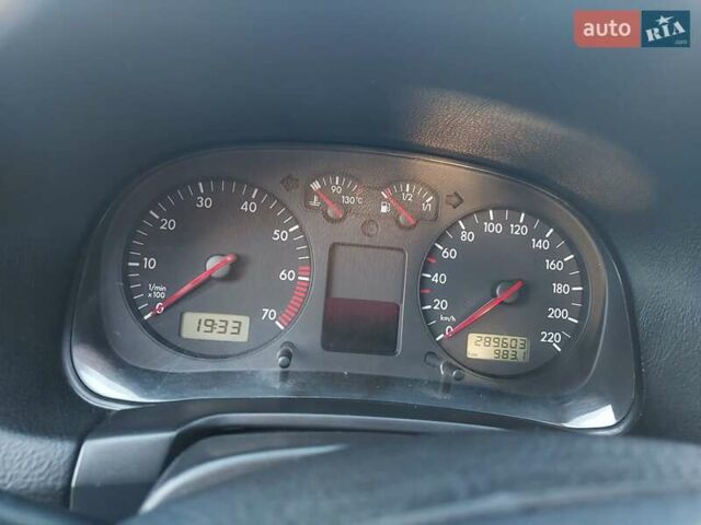 Синий Фольксваген Гольф, объемом двигателя 1.4 л и пробегом 290 тыс. км за 4300 $, фото 1 на Automoto.ua