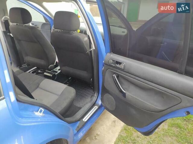 Синій Фольксваген Гольф, об'ємом двигуна 1.6 л та пробігом 270 тис. км за 3750 $, фото 18 на Automoto.ua
