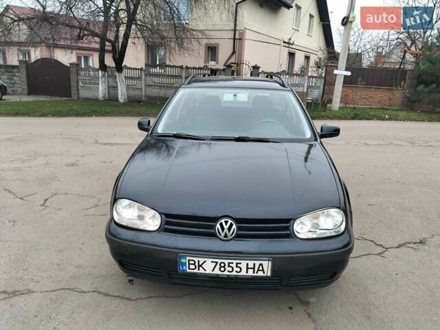 Синий Фольксваген Гольф, объемом двигателя 1.6 л и пробегом 230 тыс. км за 3799 $, фото 12 на Automoto.ua