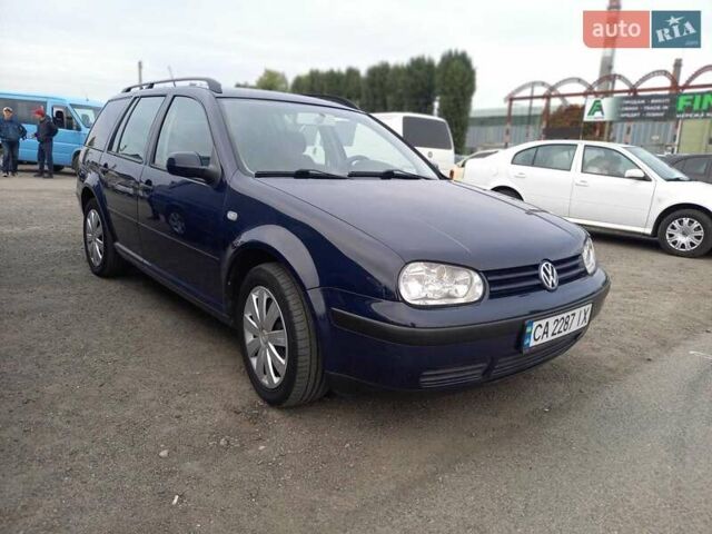 Синій Фольксваген Гольф, об'ємом двигуна 1.6 л та пробігом 258 тис. км за 4000 $, фото 1 на Automoto.ua