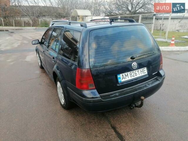 Синий Фольксваген Гольф, объемом двигателя 1.9 л и пробегом 350 тыс. км за 2199 $, фото 2 на Automoto.ua