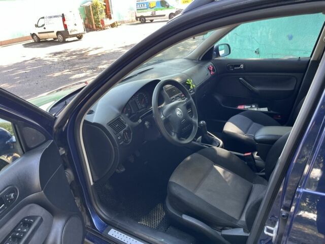 Синий Фольксваген Гольф, объемом двигателя 1.9 л и пробегом 268 тыс. км за 4600 $, фото 15 на Automoto.ua