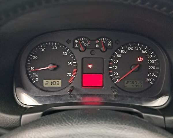 Синий Фольксваген Гольф, объемом двигателя 1.6 л и пробегом 8 тыс. км за 5300 $, фото 8 на Automoto.ua