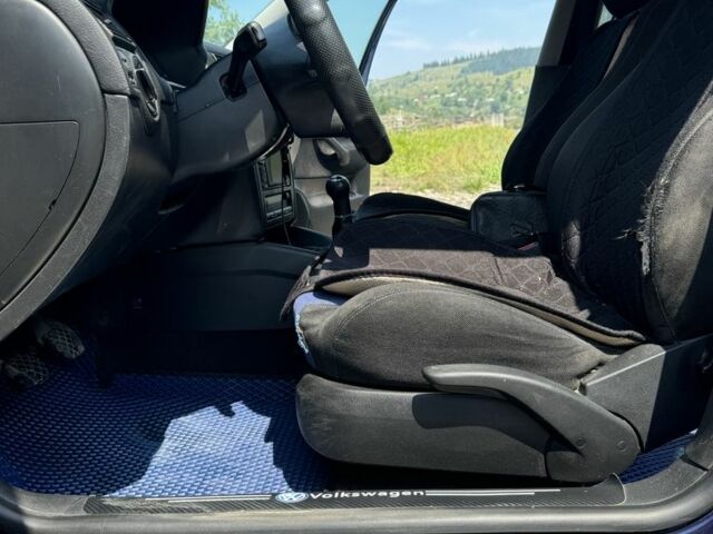 Синий Фольксваген Гольф, объемом двигателя 2 л и пробегом 300 тыс. км за 3100 $, фото 6 на Automoto.ua