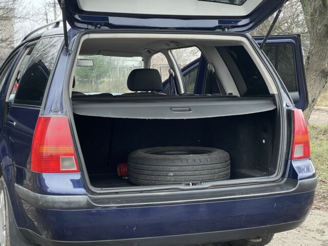 Синій Фольксваген Гольф, об'ємом двигуна 1.6 л та пробігом 200 тис. км за 3500 $, фото 6 на Automoto.ua